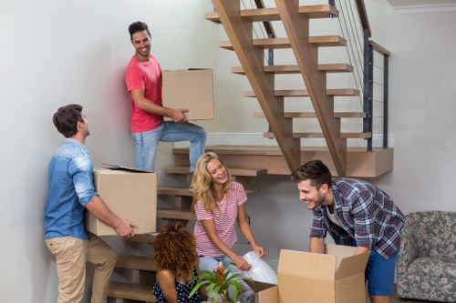 Man and van service helping with a move in Earls Court