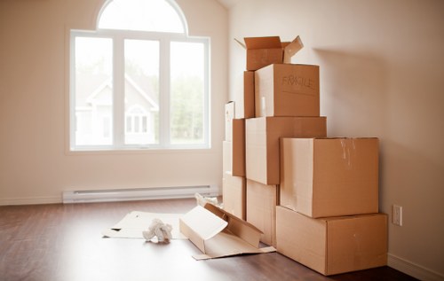 Careful packing and removals support for an Earls Court flat move