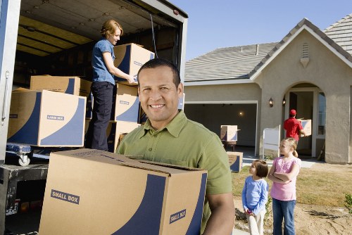 Careful wrapping of household items and fragile belongings
